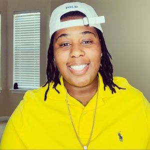 Meet your Posher, Shakira